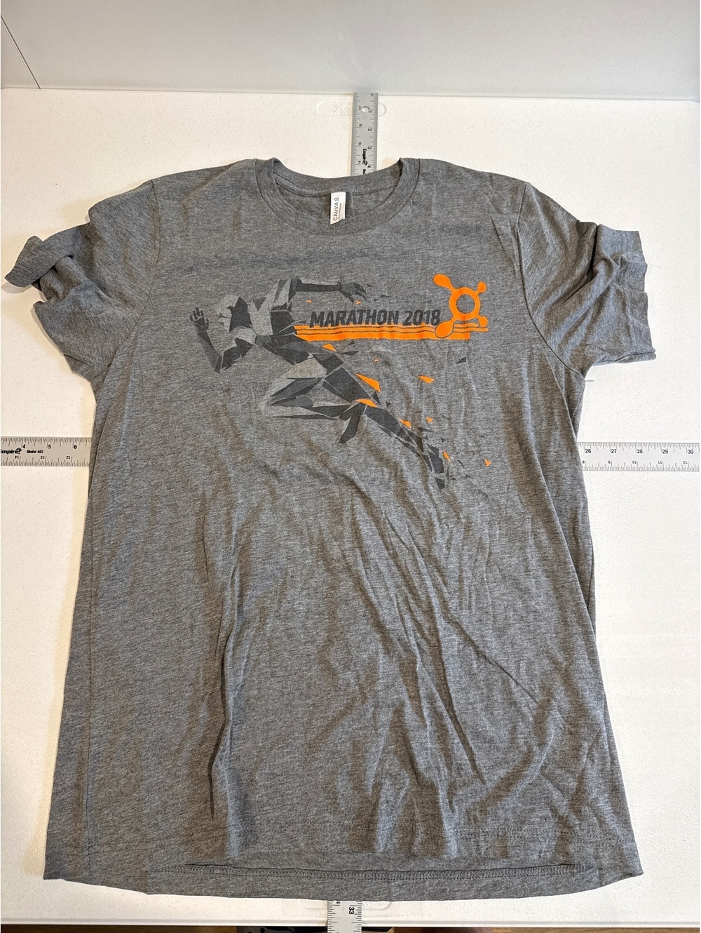ORANGE THEORY MARATHON 2018 GRAY SHIRT SIZE LARGE